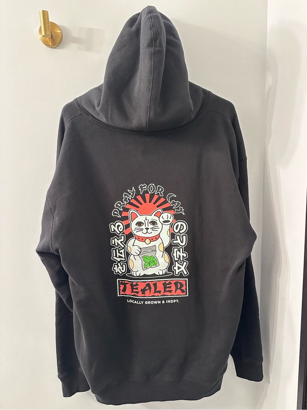 TEALER "Pray For Cat" Maneki Neko Streetwear Graphic Hoodie - Black size large